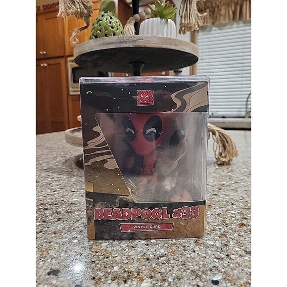 Deadpool #33 – Youtooz Collectibles Youtooz: Marvel Comics Collection - Deadpool #33 Vinyl Figure #9 NEW NIP NIB